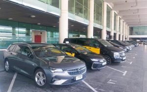 Book your VIP Shuttle in 2 min - Barcelona Andorra transfer. Private transport to and from airport to Andorra. Best price & service. Contact us ‎Hotel Transfers · ‎Transfers Types · ‎Andorra Airport Transfers