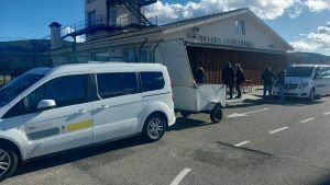 ¿Son muchos los que viajan a Andorra? ¿Llevan mucho equipaje? En Taxi Andorra estamos preparados para el volumen de equipaje, esquís, maletas que ustedes precisen. Llame a Taxi Andorra, otros le dirán necesita dos taxis con nosotros, solo pagará un taxi.